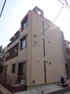 シャーメゾンカツトミ