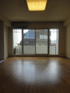 メゾン千駄ヶ谷　（店舗・事務所）
