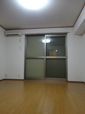 コリナス神宮前