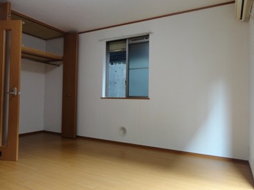コリナス神宮前